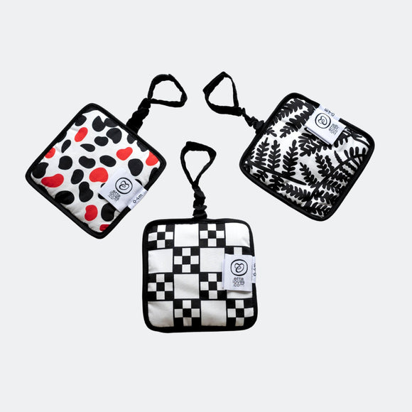 Jouets suspendus contrastés de voyage - Vanille Coton