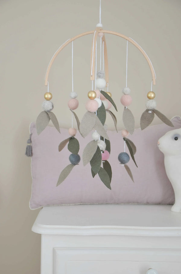 Mobile décoratif Calm avec feuilles - Vanille Coton