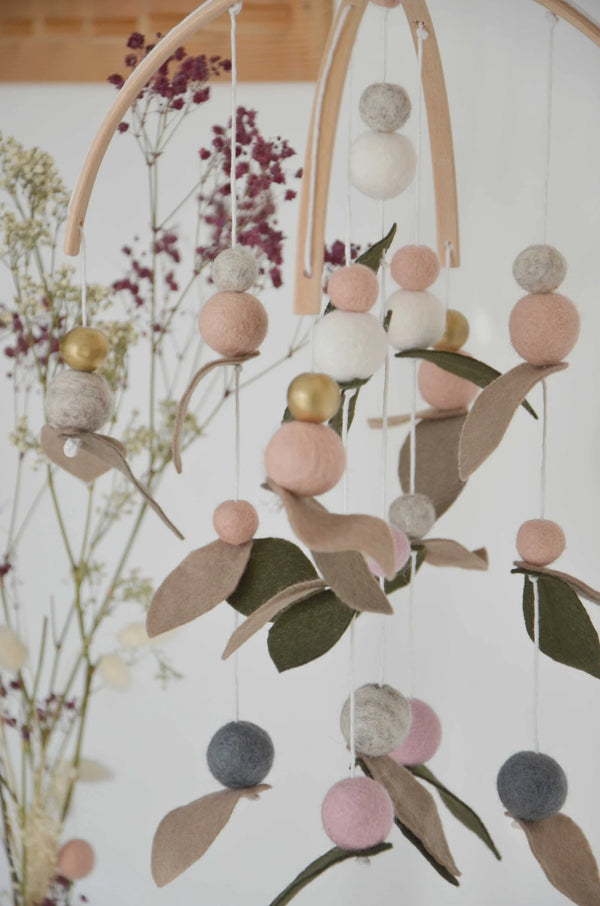 Mobile décoratif Calm avec feuilles - Vanille Coton